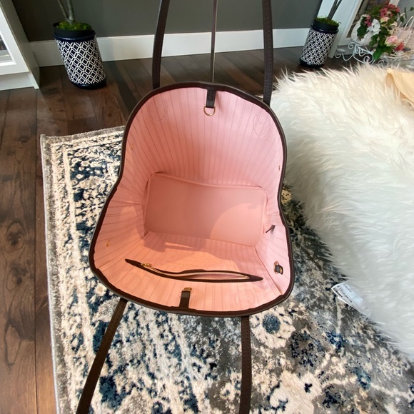 Louis Vuitton Neverfull MM - Picture 8 of 8